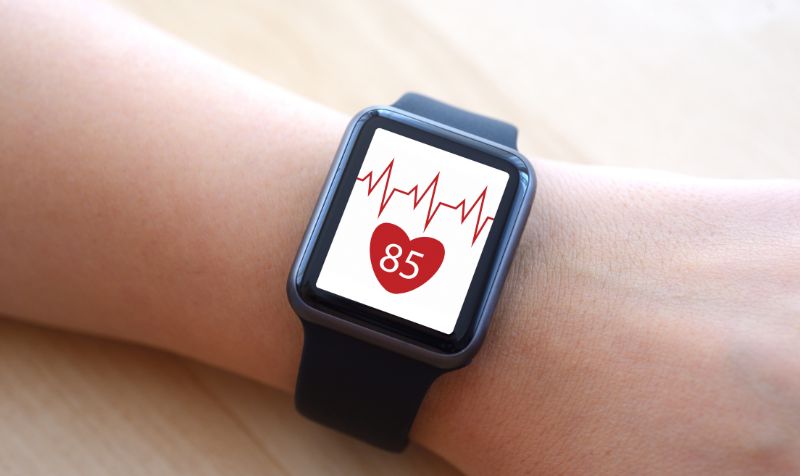 measuring heart rate and performance in smartwatch. 